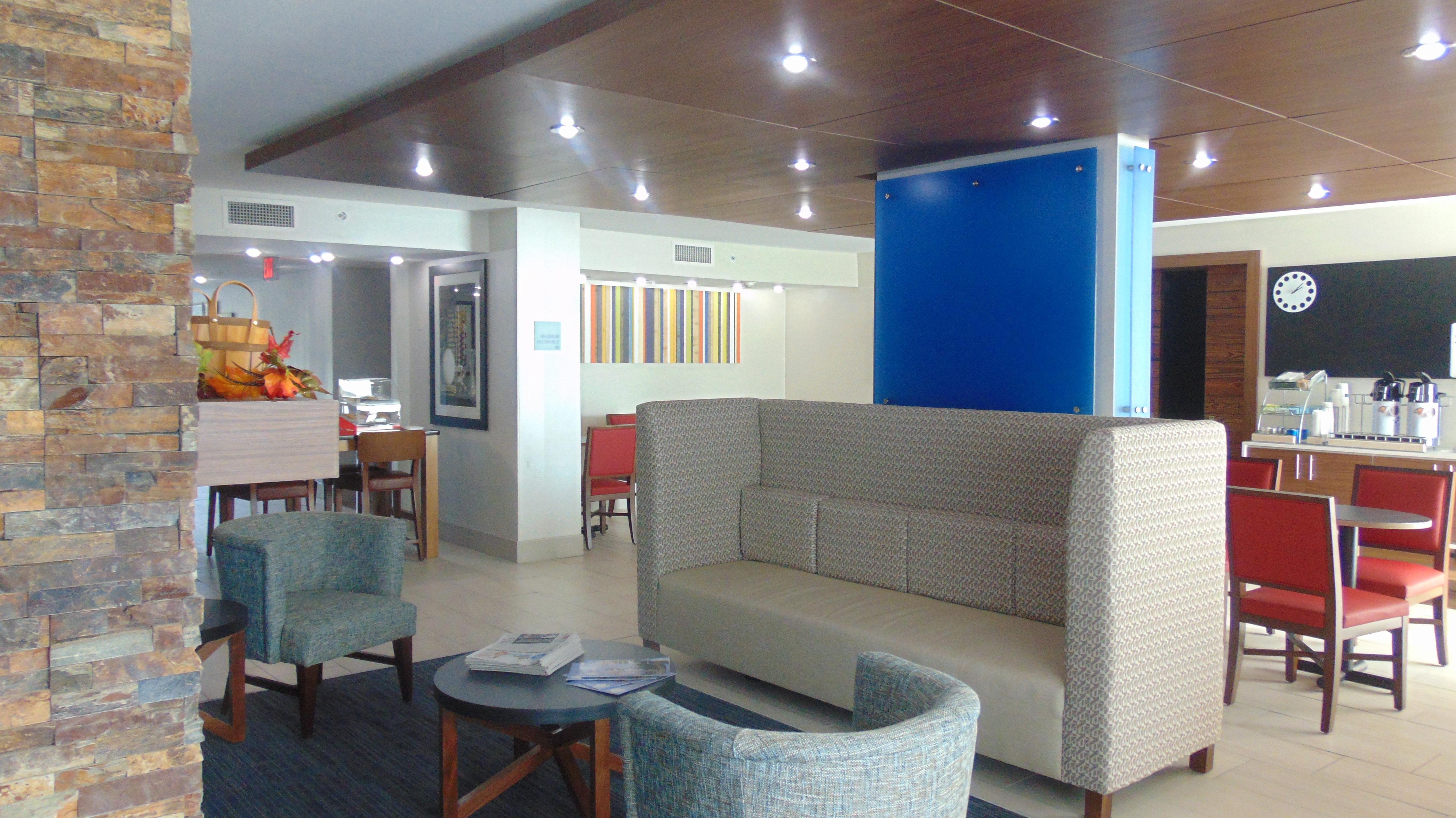 Holiday Inn Express & Suites Wapakoneta By Ihg Luaran gambar